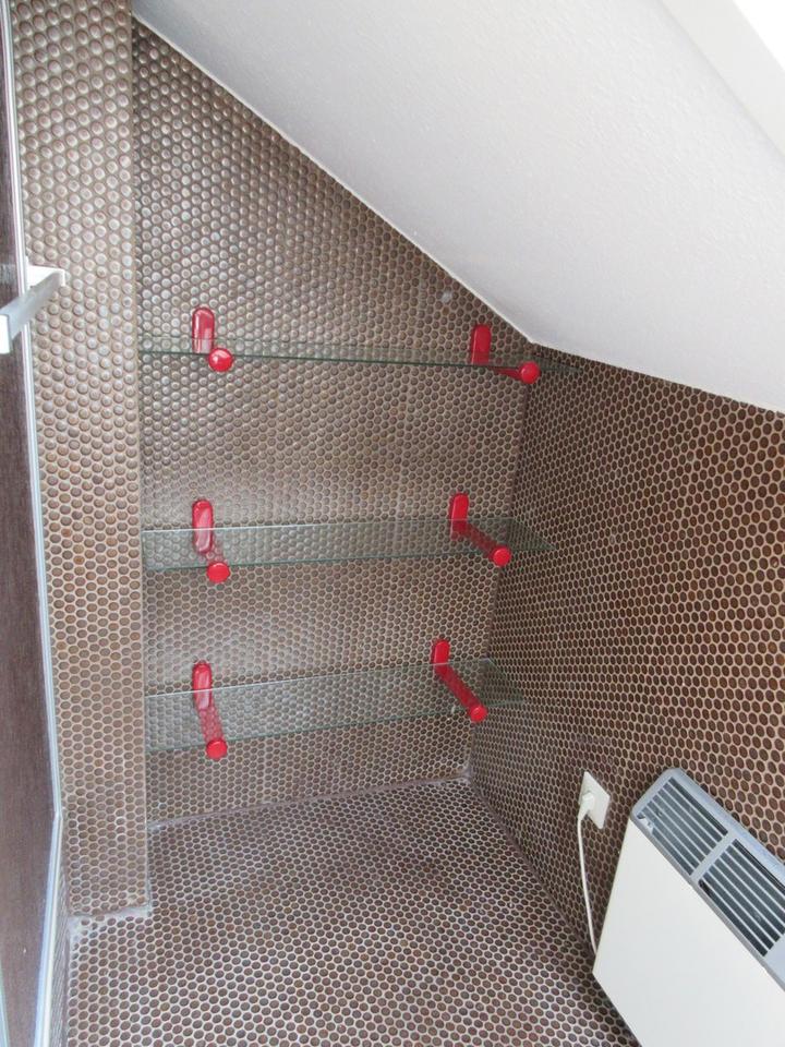 Gepflegte 2,5 Zimmer -DG-Wohnung mit Balkon und EBK in Pforzheim – Bild 7