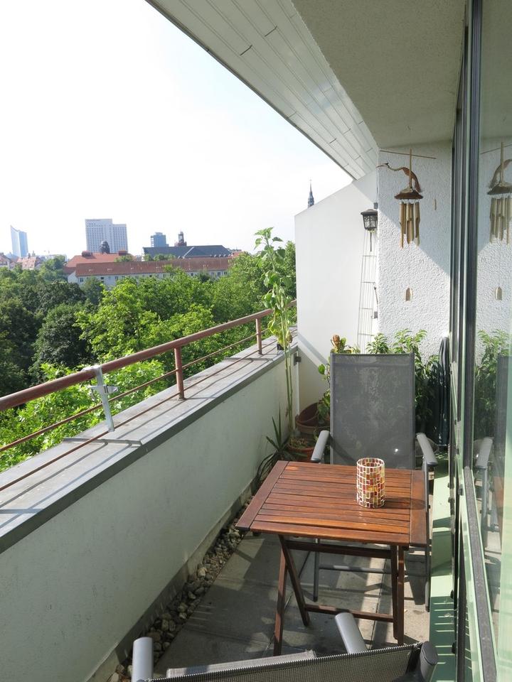 NEU!! Maisonette/2,5 Raum/Saniert/ca.80m²/Zentrum/EBK/Balkon/Lift/TG – Bild 4