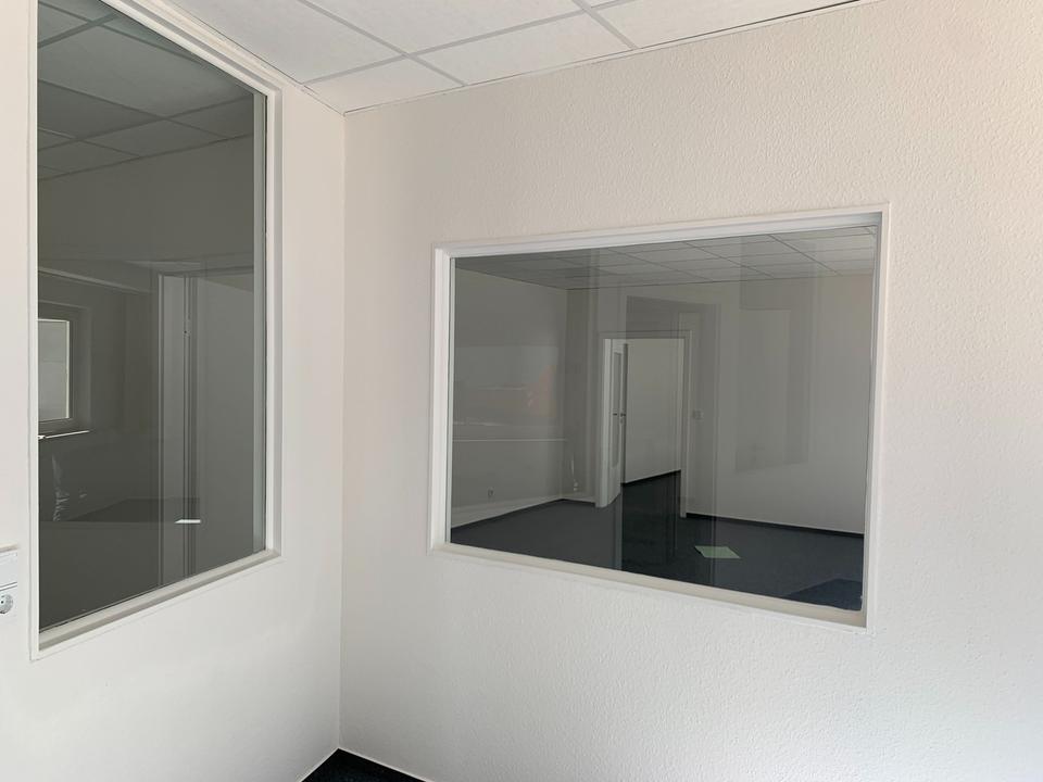 Helle Büroräume – Bild 7