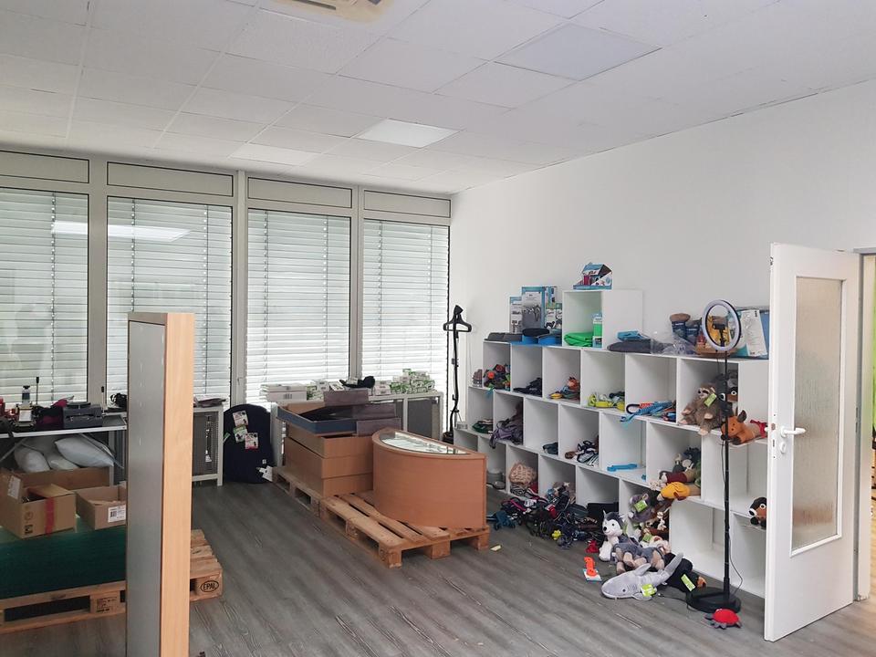 Flachdachhalle, Büros – Bild 27