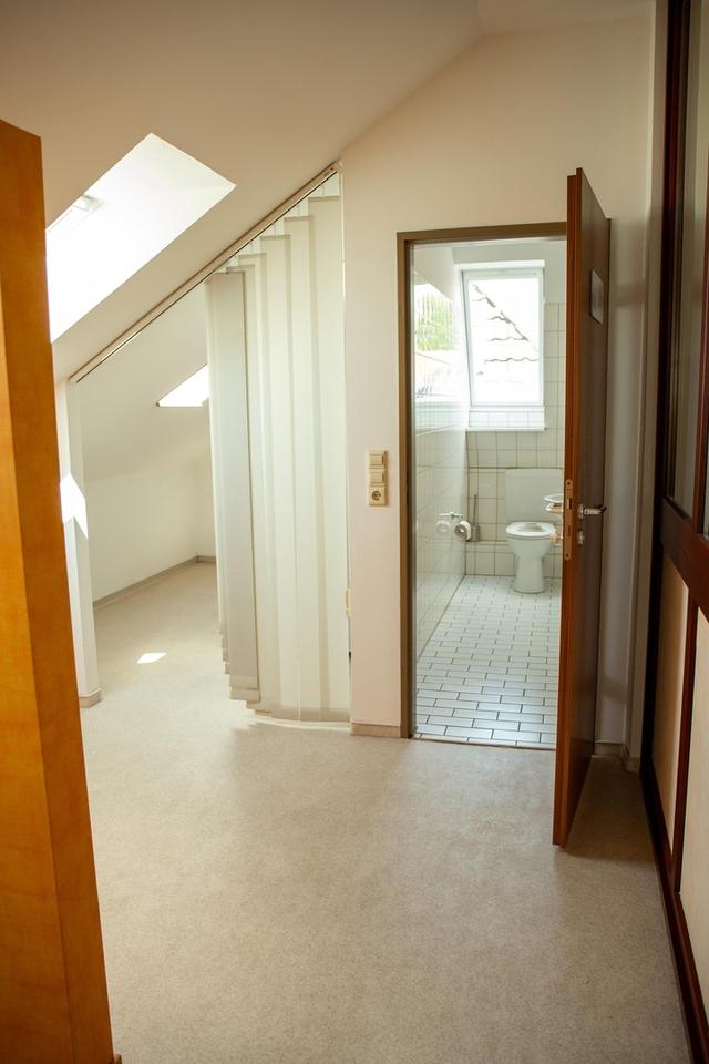 Büro / Praxisfläche zu vermieten – Bild 6