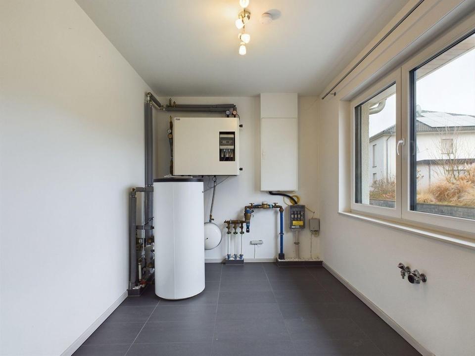 Modernes Einfamilienhaus in ruhiger Lage – viel Platz für die Familie – Bild 16