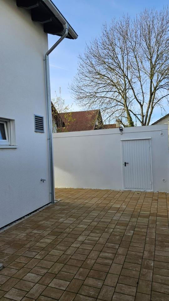 Neuwertige DHH mit Garage – Bild 3