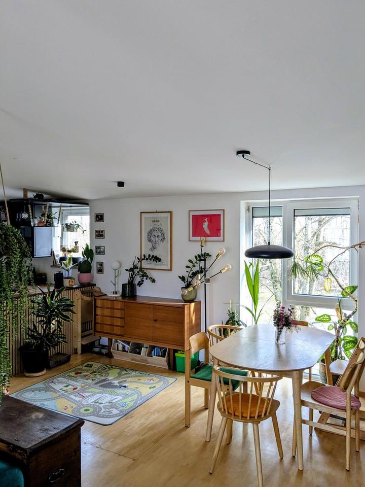 Provisionsfrei! Hochwertige Vierzimmerwohnung mit schönem Südwest-Balkon – Bild 3