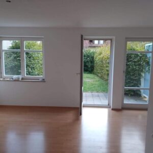 Helle,ruhige und vielseitige 2ZKB+1 Zimmer Souterrain, gesamt 77qm, Garten, Tiefgarage