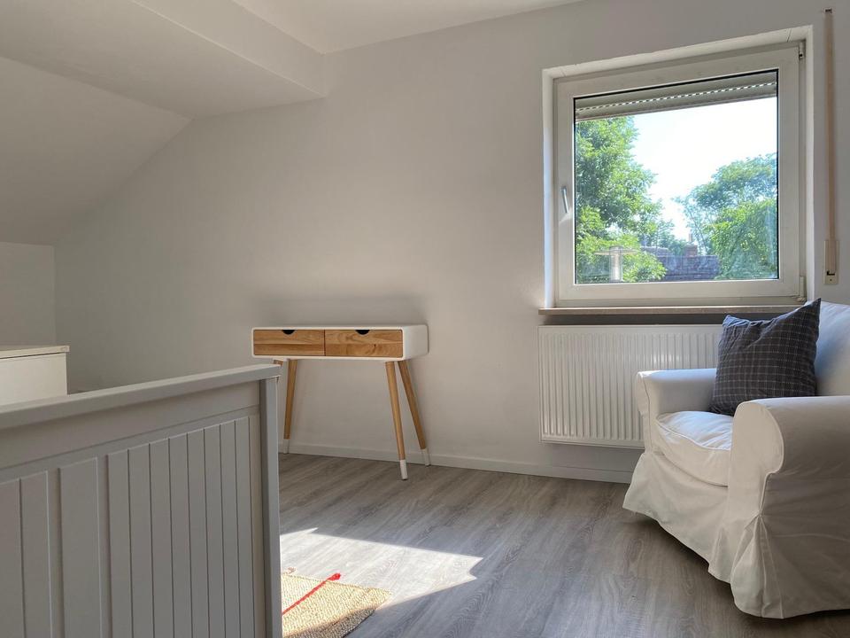 Apartment, möbliert mit Einbauküche – Bild 4