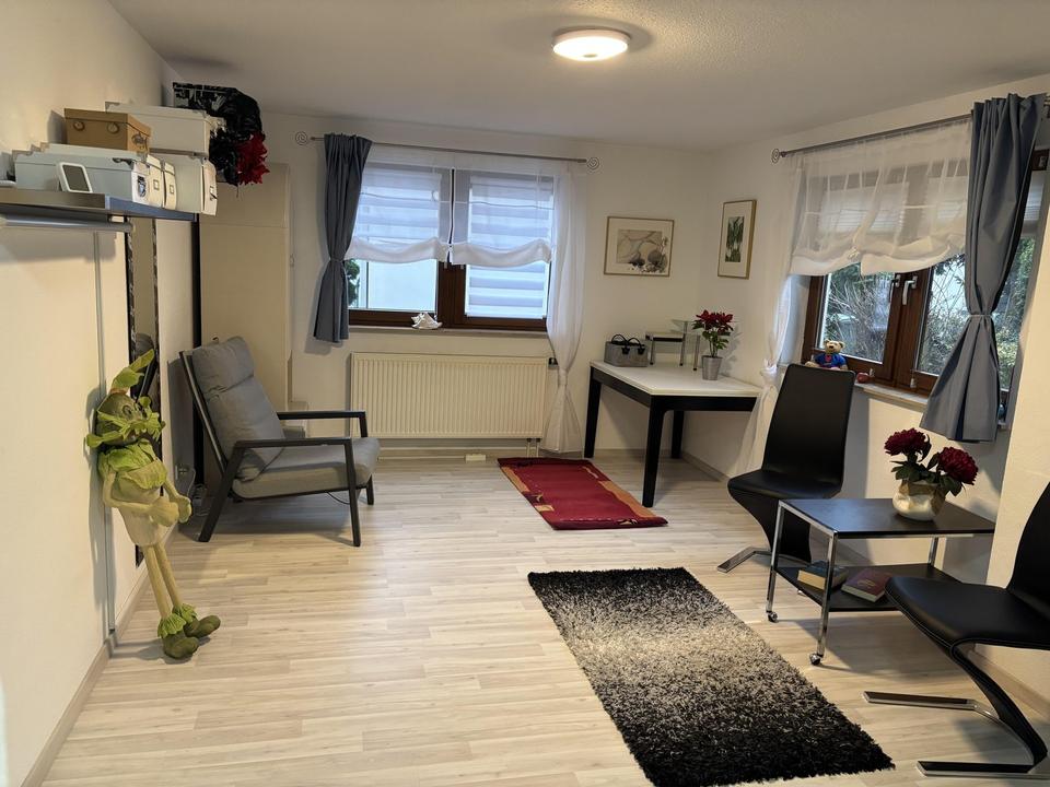 Gepflegte Doppelhaushälfte mit 2 separaten Wohneinheiten und Studio in ruhiger Lage, 30er Zone – Bild 3