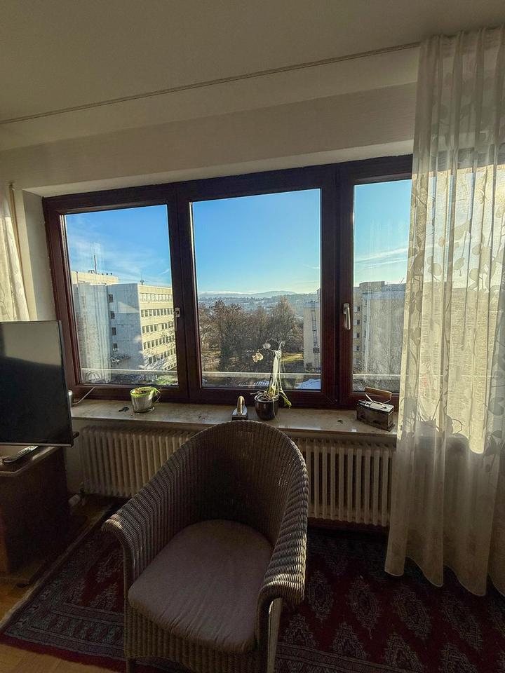 Großzügige 4-Zimmer-Wohnung mit Balkon und Garage im ruhigen Wohngebiet Reusch in Göppingen – Bild 9