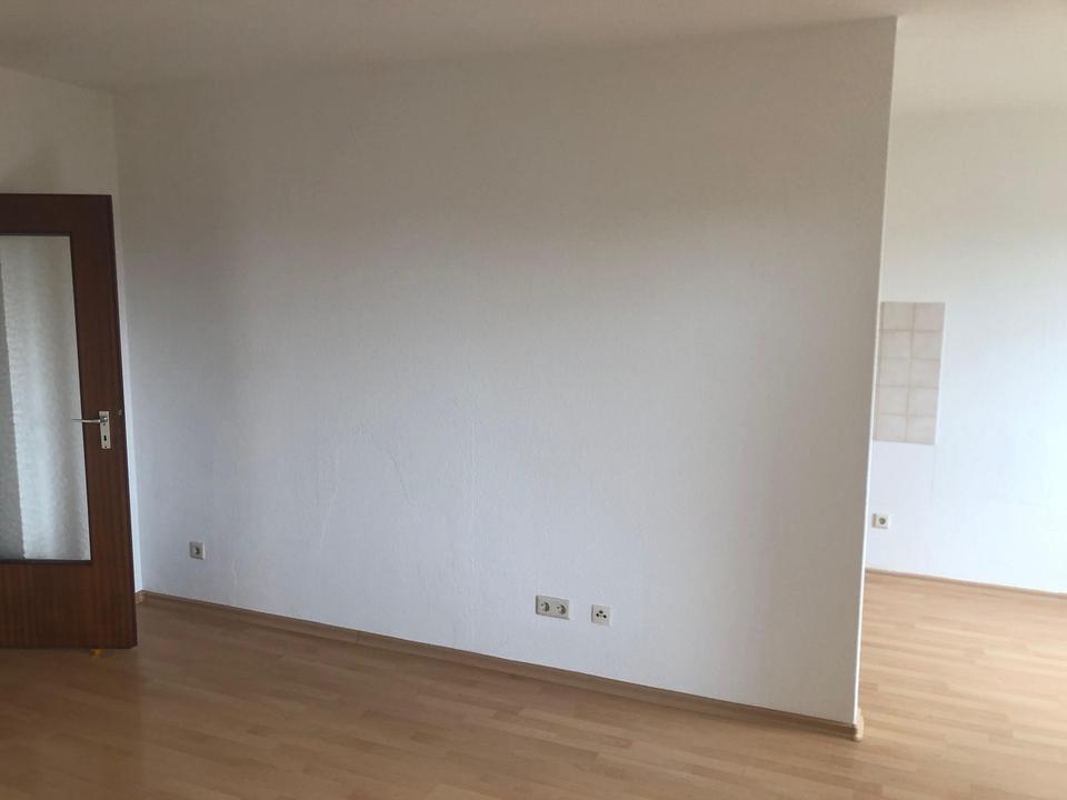 Tolle neue, renovierte 2-Zimmer-Wohnung mit Balkon+Garage in Mannheim – Bild 6