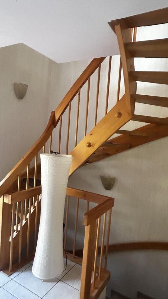 Haus mit viel Licht, Platz und Aussicht. Auch als Generationenhaus oder mit Praxis geeignet. – Bild 17