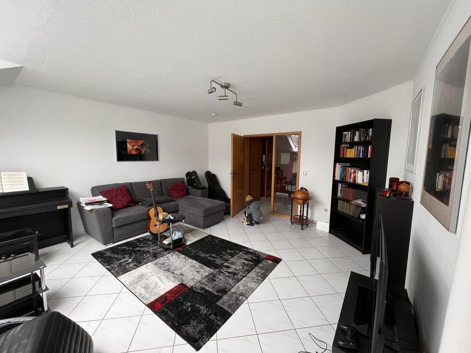 Helle Dachgeschosswohnung – Bild 2