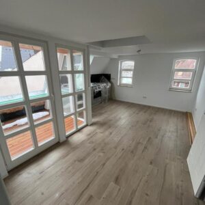 Charmante 3-Zimmer-Maisonette im kernsanierten Altbau + neue Markeneinbauküche