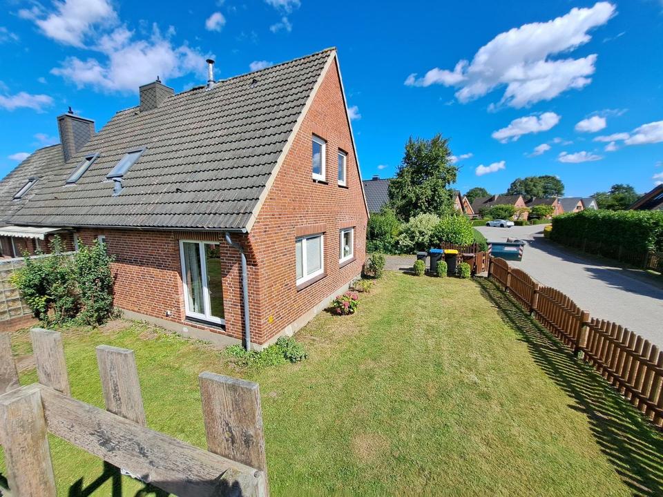 Doppelhaushälfte (Südwestlage) in ruhiger Feldrandlage