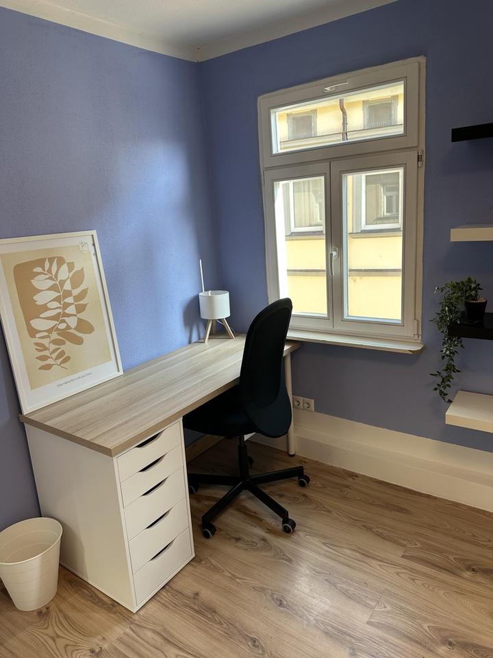 Helles WG-Zimmer in moderner WG – Hauptstraße 75