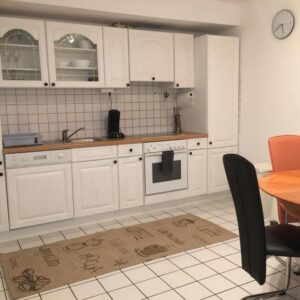 Moderne 2-Zimmer-Wohnung mit Einbauküche & Stellplatz in ruhiger Lage von Algermissen-Bledeln