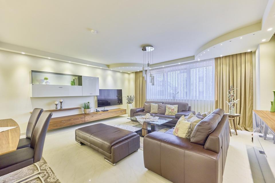 Großzügiges Wohnen mit Garten auf zwei Ebenen