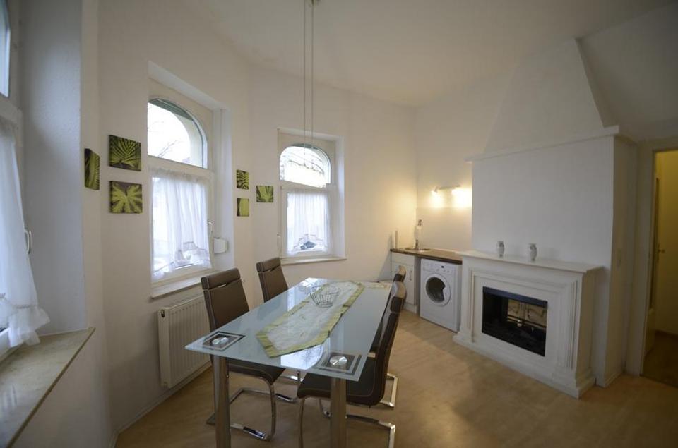 Modern möblierte Wohnung im Hochparterre einer kernsanierten Jugendstil-Villa. – Bild 7