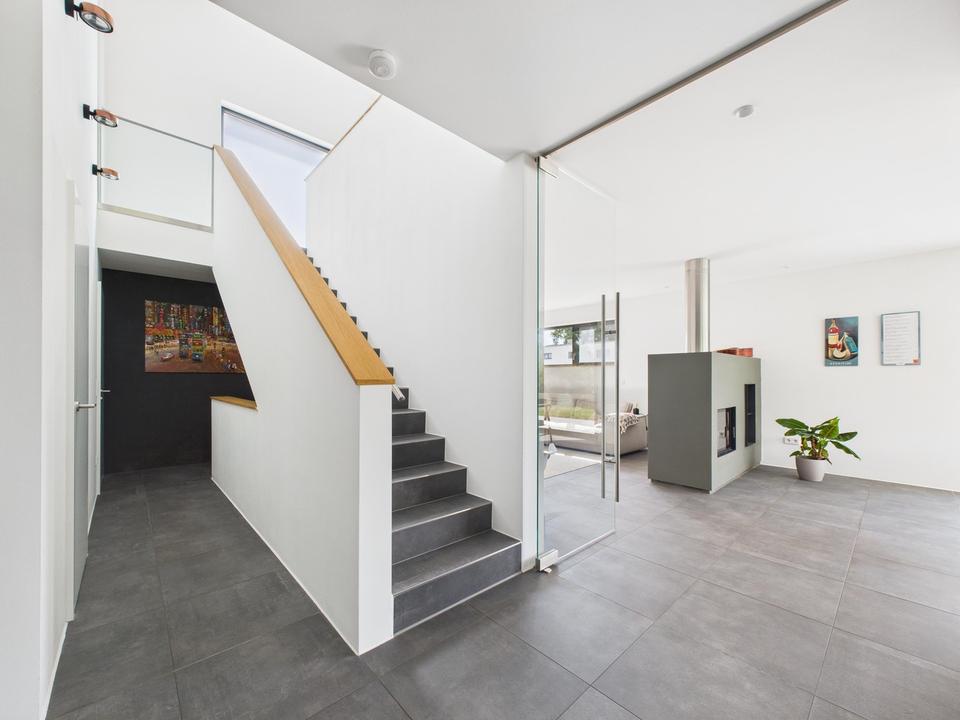 Modernes Einfamilienhaus am Waldrand - einfach einziehen! – Bild 5