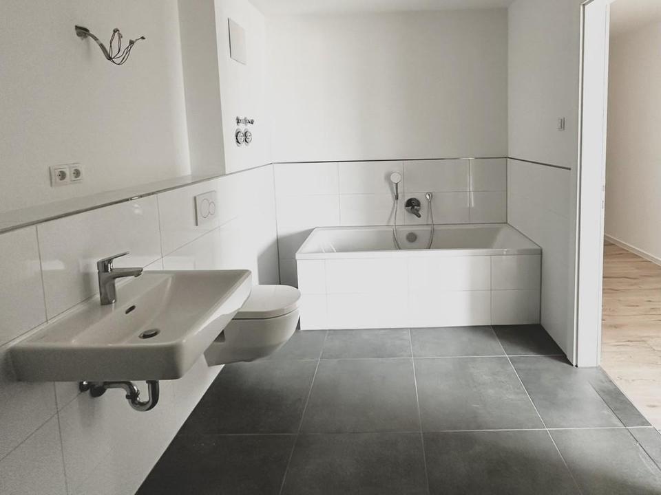 3-Zimmer Dachgeschosswohnung mit großzügigem Wohnbereich – Bild 12