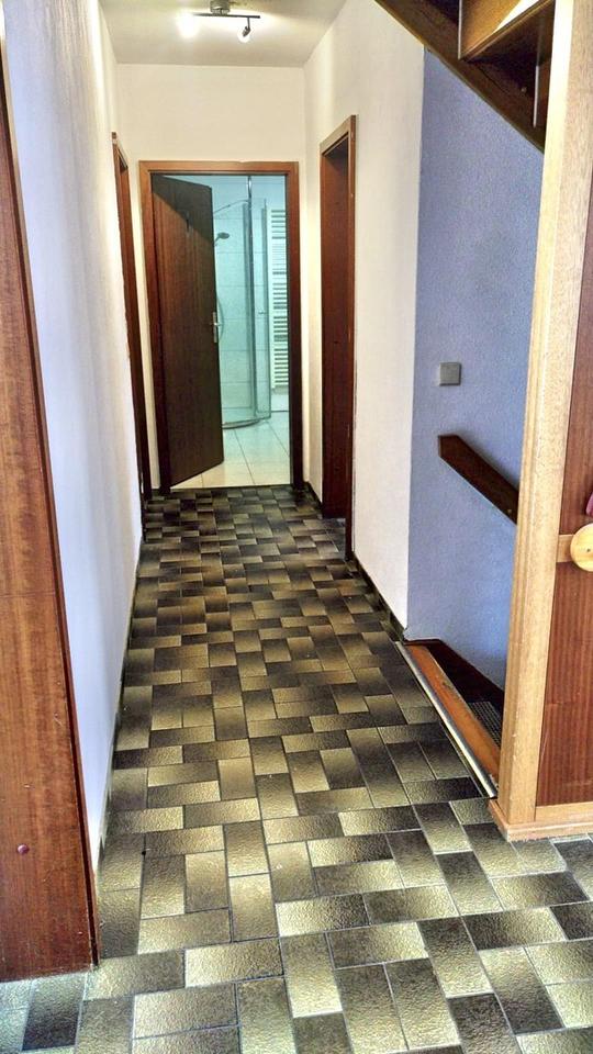 Charmantes Einfamilienhaus, 2 Wohneinheiten mit großem Garten in ruhiger Wohnlage – Bild 9