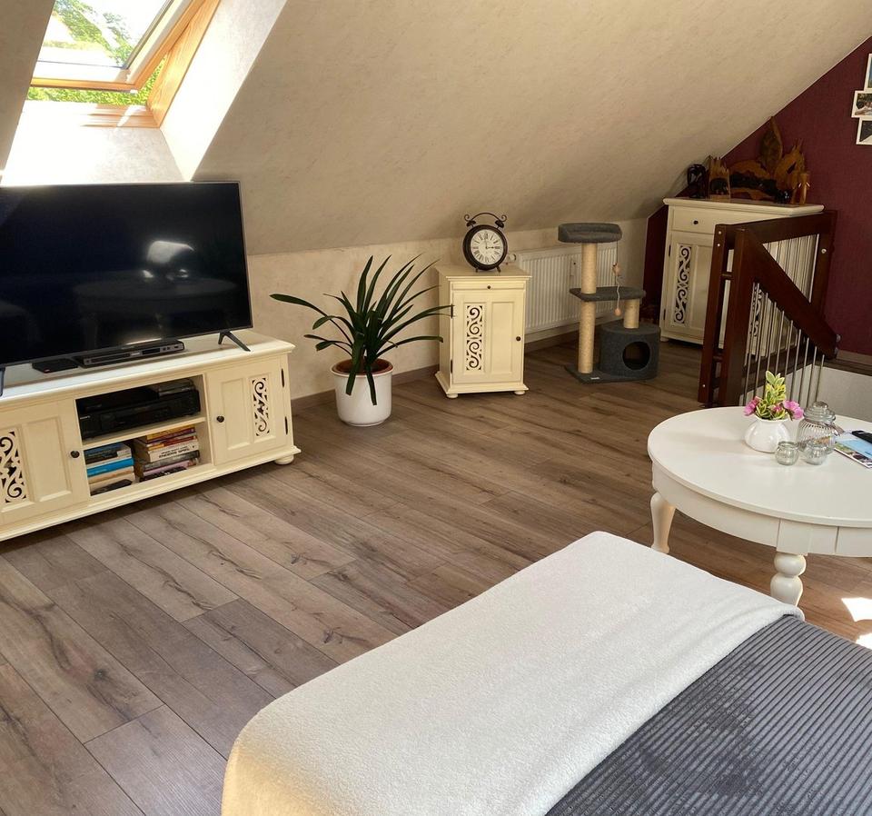 Charmante durch Dachboden ausgebaute 5 Zimmer-ETW mit 2 Balkonen und TG Stellplatz in Waren Müritz – Bild 5