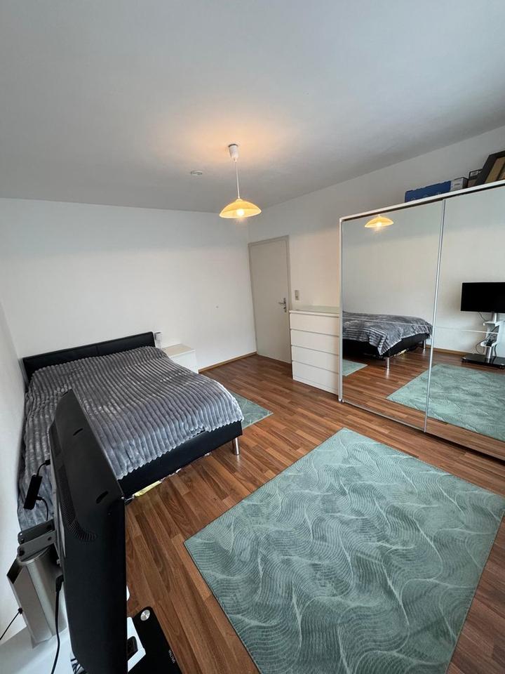 Gemütliche 2-Zimmer-Wohnung in idyllischer Lage mit Balkon und Einbauküche und Stellplatz – Bild 6