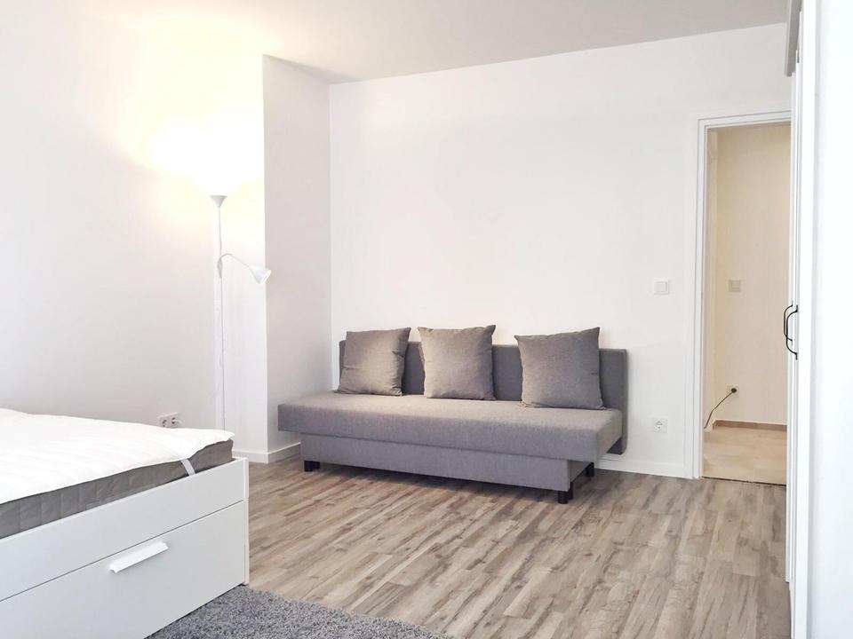 Ab SOFORT - Paar oder 2er WG -Neue helle Luxus Wohnung mit Terrasse, Alpenblick, vollmöbliert – Bild 13
