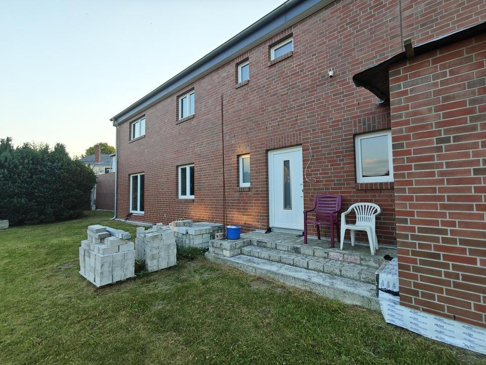 3-FH mit zwei Wohnungen zum Fertigstellen, weitere Bebauung möglich – Bild 10