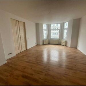 Großzügige 2,5-Zi Familienwohnung, große Wohn-Küche, zentrumsnah, sehr hell und freundlich,