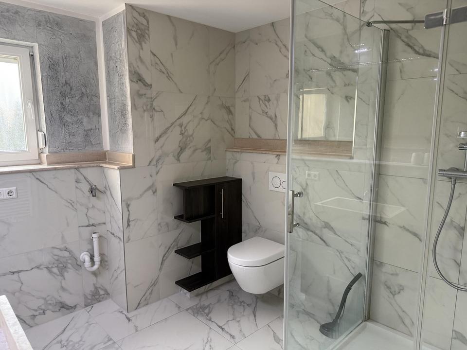 Bezugsfertige 3-Zi.-Wohnung in Gomaringen, top renoviert, Balkon, TG & Aufzug – Bild 9