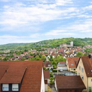 Helle 2-Zi-Wohnung mit tollem Ausblick provisionsfrei zu verkaufen