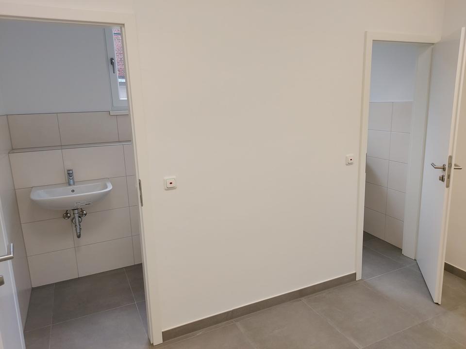 Große Gewerbefläche mit vielfältigen Nutzungsmöglichk. + große Schaufenster – Bild 11