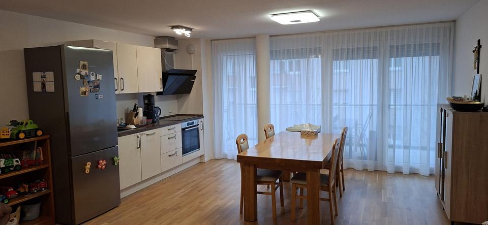 Helle 3.5 Zimmer Wohnung – Bild 2