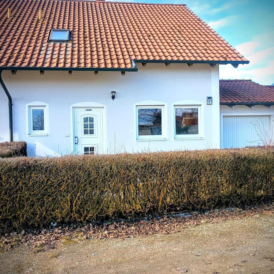 Gepflegtes Doppelhaus in traumhafter Lage- ideal für Familien oder Kapitalanleger