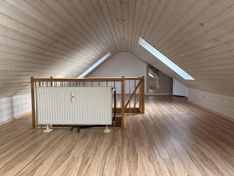 3 Zimmer Maisonette Wohnung 74qm + 24qm offener Galerie 2 Balkonen, TG & Stellplatz – Bild 8