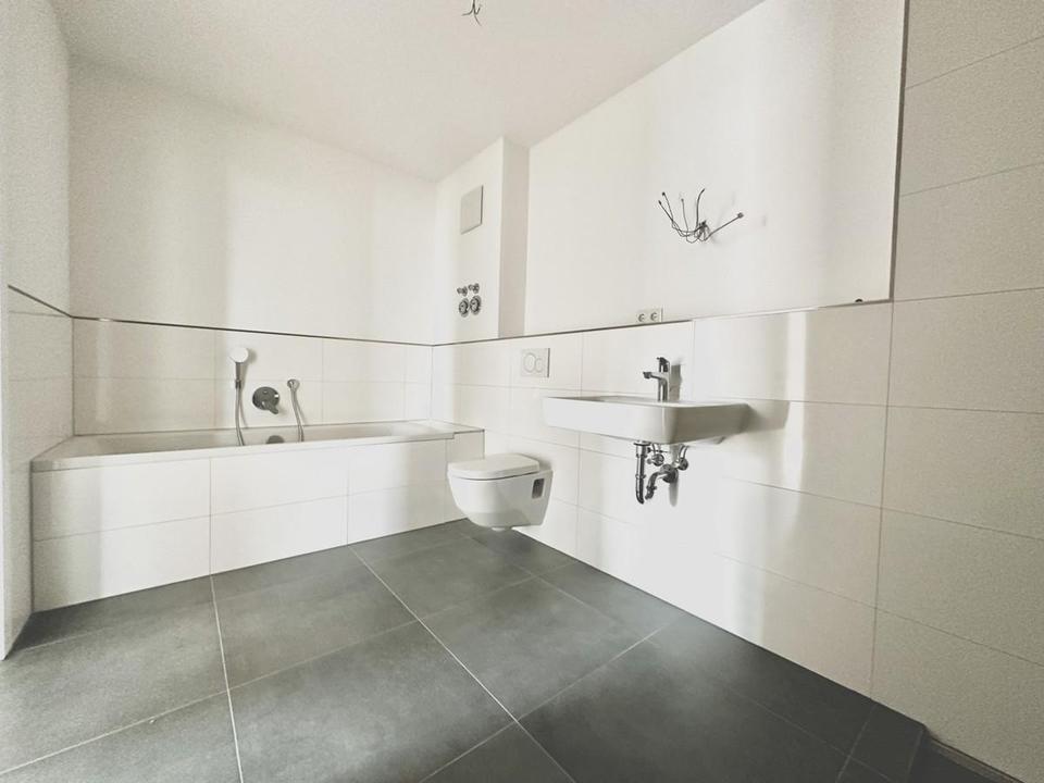 Helle 3-Zimmer-Dachgeschosswohnung mit Loggia – Bild 13