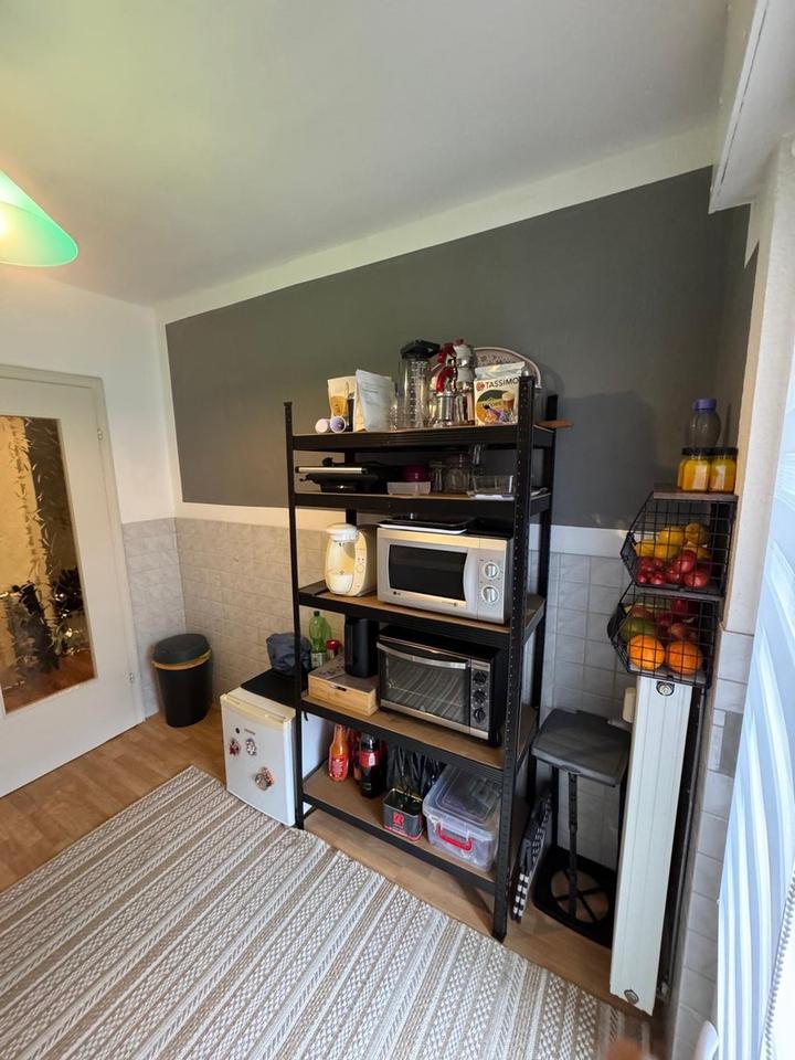 Gemütliche 2-Zimmer-Wohnung in idyllischer Lage mit Balkon und Einbauküche und Stellplatz – Bild 10