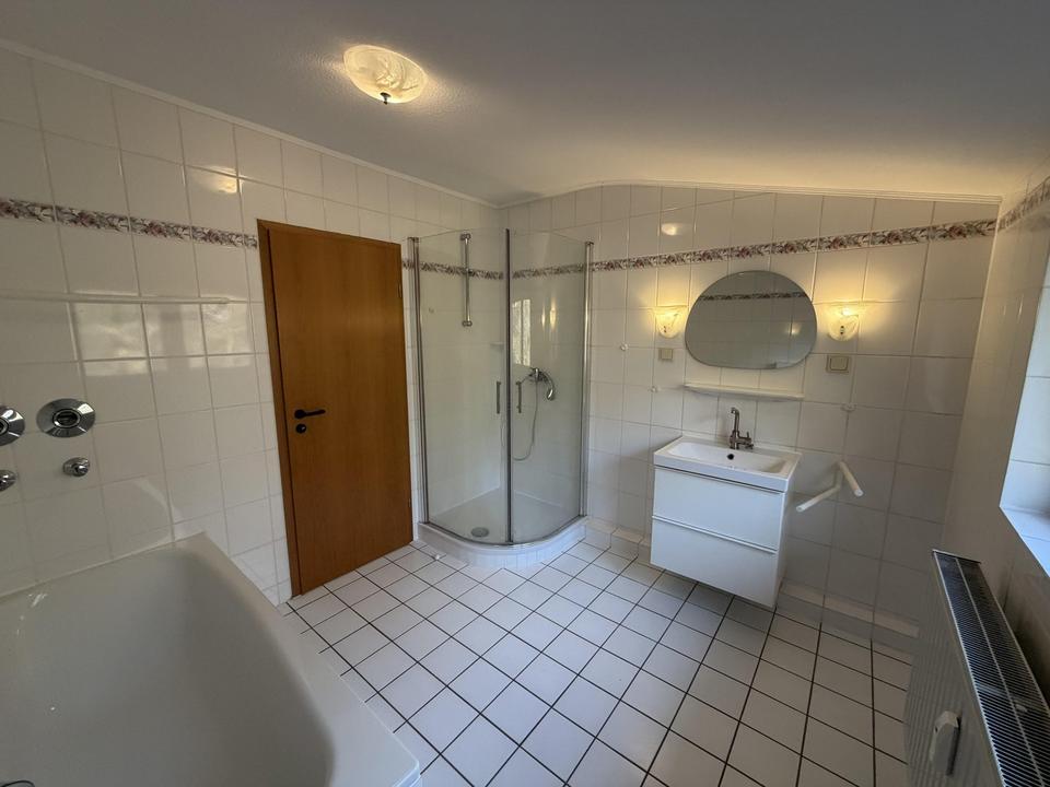 Helle Dachgeschosswohnung – Bild 6