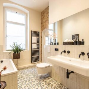 Stilvoller Altbau-Traum in bester Lage in Berlin-Mitte 2,5 Zimmern und luxuriösem Interior-Konzept