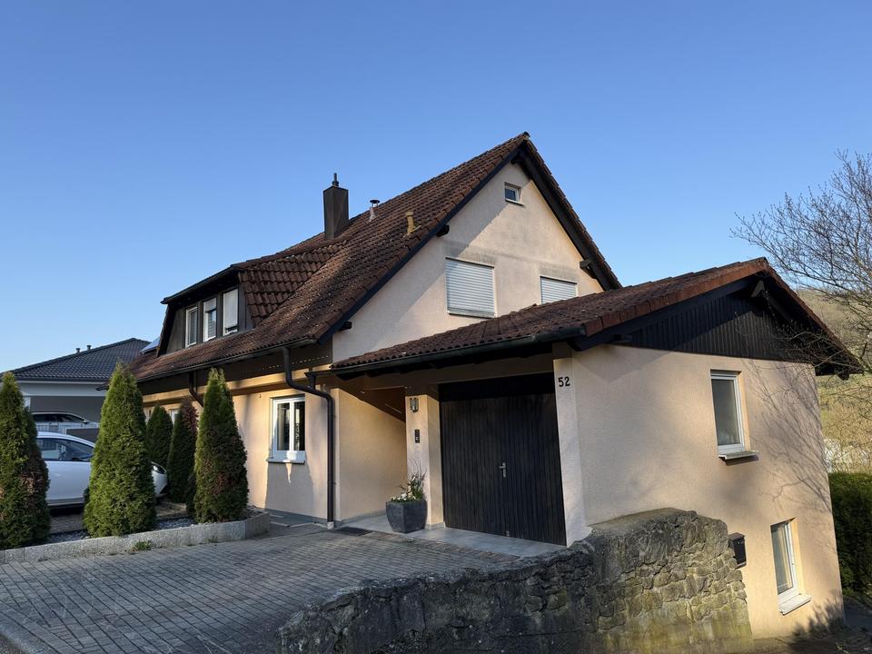 Nachhaltig Wohnen & Sparen: Haus mit ELW (Zins-Joker), High-End Technik 2022 & 1300m² Grund – Bild 2