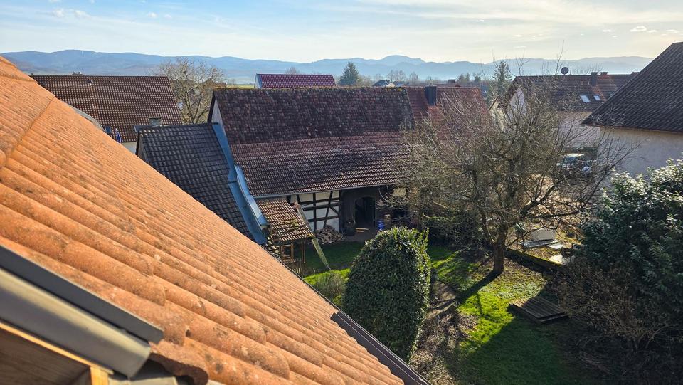 Provisionsfrei - Rarität - 2 Häuser, große Scheune und großer Garten in Freiburg-Munzingen. – Bild 32