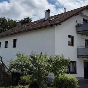 Wohn-/Geschäftshaus mit PV Anlage in Schloß Egg - Bernried