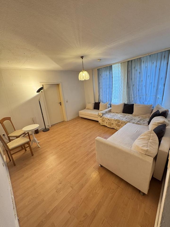 Möblierte und renovierte 2,5- Zimmerwohnung zu vermieten – Bild 3