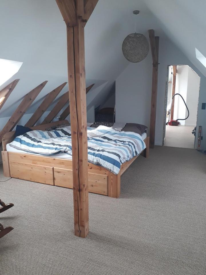 28.03 Besichtigung - Helle Maisonettewohnung mit Dachterrasse in der Innenstadt – Bild 8