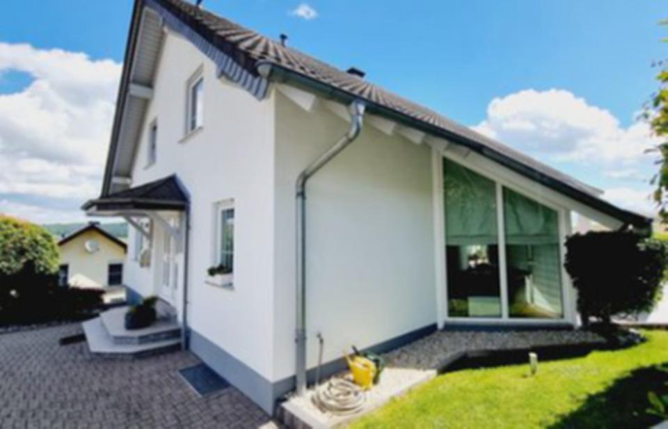 Neuwertige Immobilie im Toppzustand mit herrlicher Fernsicht – Bild 4