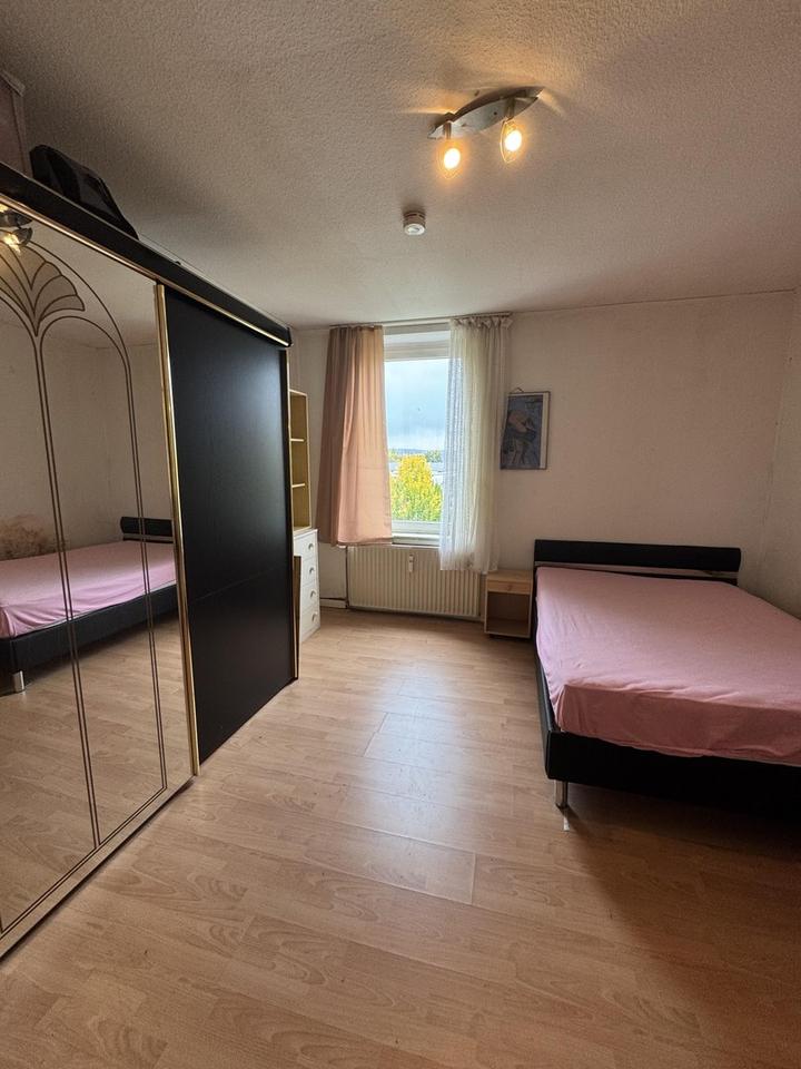 Möblierte und renovierte 2,5- Zimmerwohnung zu vermieten – Bild 5