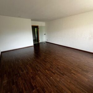 Geschmackvolle 3,5-Zimmer-Wohnung in Holthausen mit gut ausgestattetem Wohnbereich, Balkon und EBK