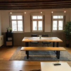 Wunderschöne, vollmöblierte 2 Zimmer Wohnung in der Mitte von Ditzingen
