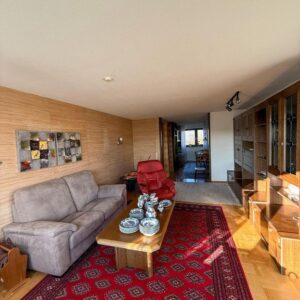 Großzügige 4-Zimmer-Wohnung mit Balkon und Garage im ruhigen Wohngebiet Reusch in Göppingen