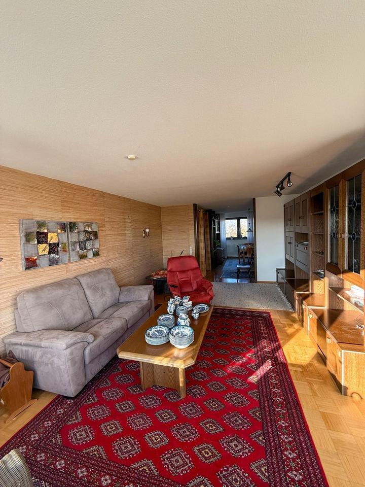 Großzügige 4-Zimmer-Wohnung mit Balkon und Garage im ruhigen Wohngebiet Reusch in Göppingen